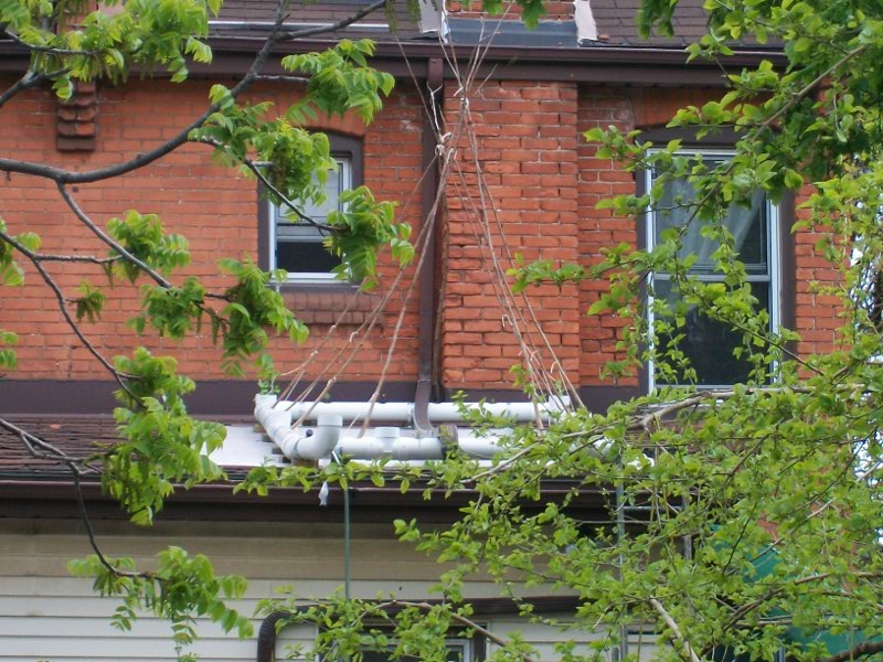 WRCU2's Rooftop Container Garden WRCU2's Containment Vessel JPG IMAGE