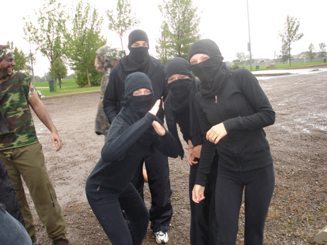 http://www.execulink.com/~pwrchr/UWO0607/ManTracker06/NinjaGirls.JPG